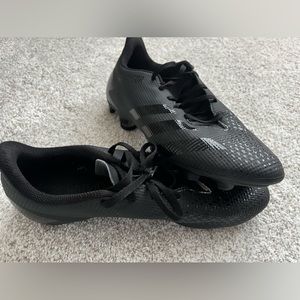 Adidas Predator soccer cleats size 9